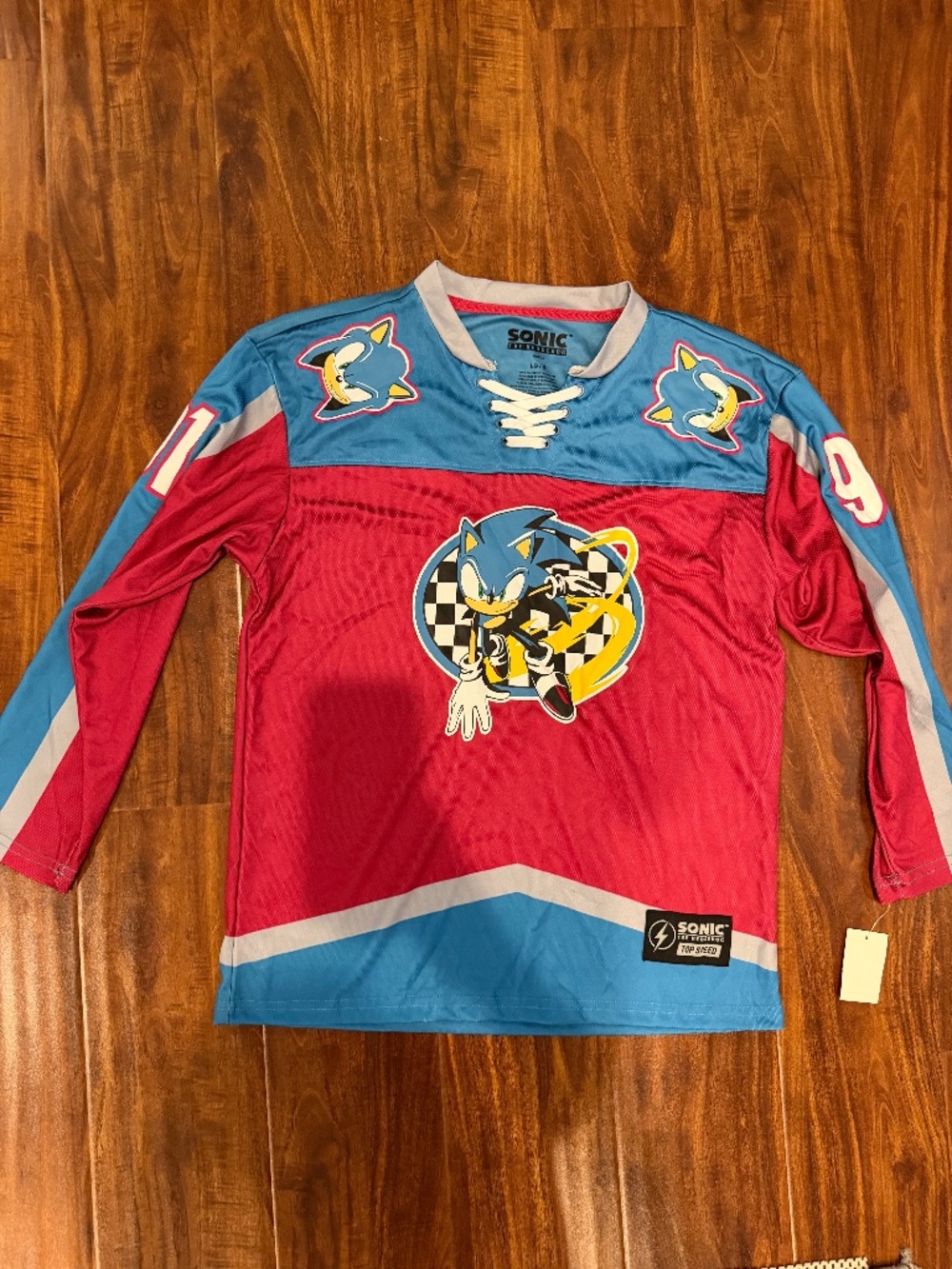 Boys Sonic the Hedgehog Hockey Jersey Sega Sonic Graphic Boys XL- NEW